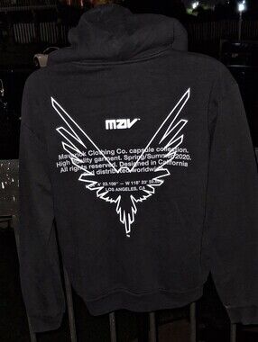 NWOT Logan Pauls MAVERICK Hoodie Size Small